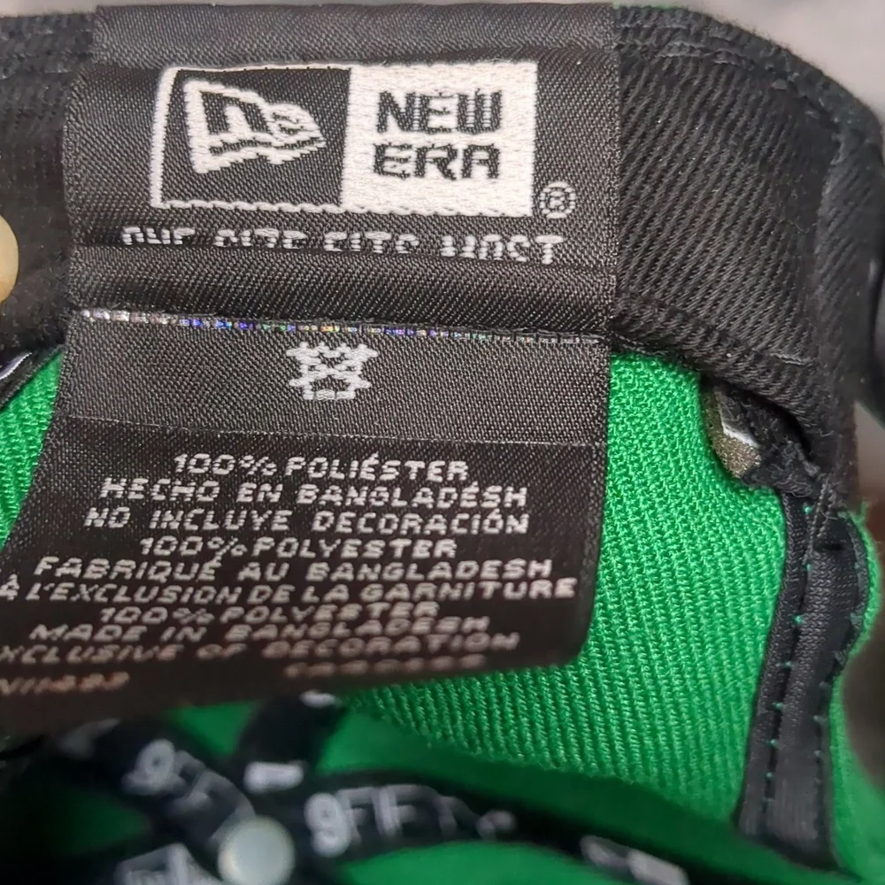 New Era Boston Celtics 2-Tone 9FIFTY adjustable snapback hat.  - Picture 2 of 16